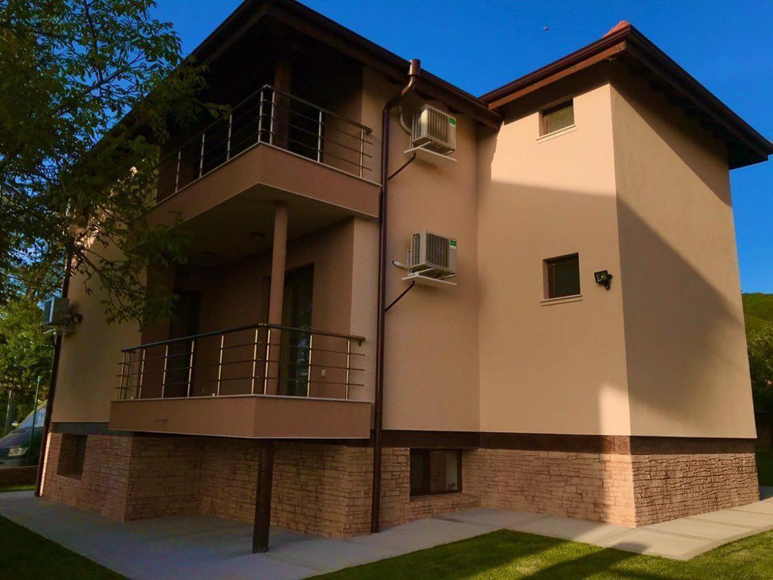 Sirakovata Kushta Hotel Szapareva Banja Kültér fotó